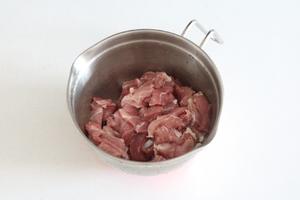 黑胡椒脆皮肠&蒸肉肠的做法 步骤2