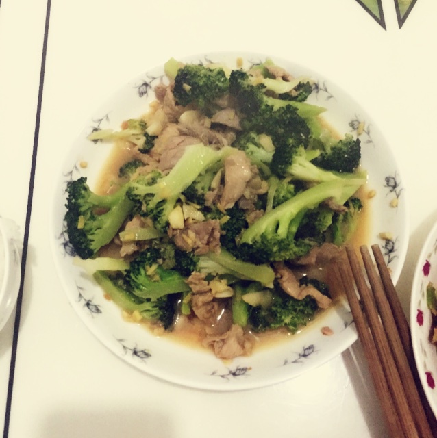西兰花炒肉片