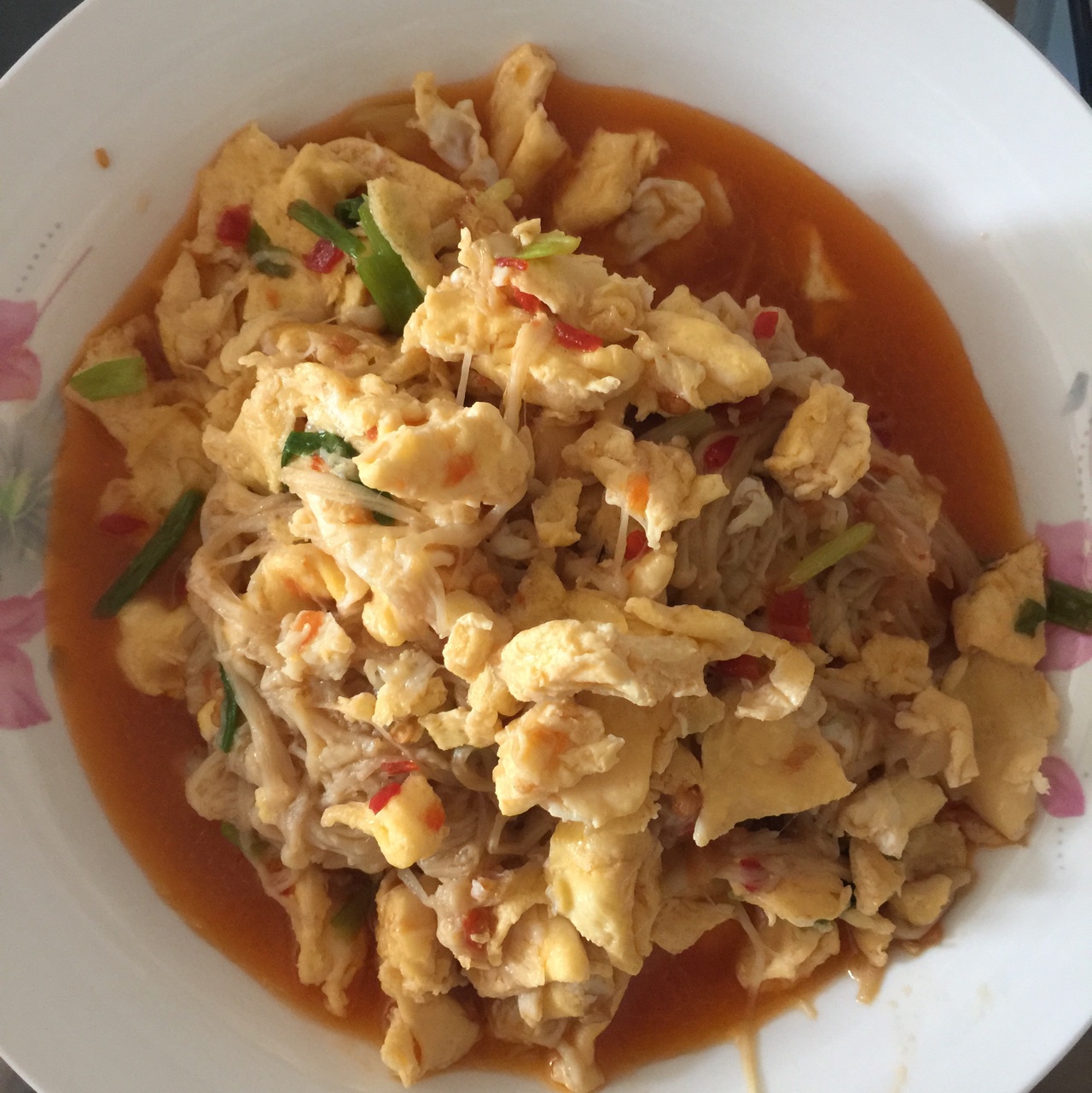 金针菇炒鸡蛋