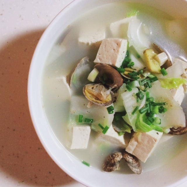 花蛤豆腐汤
