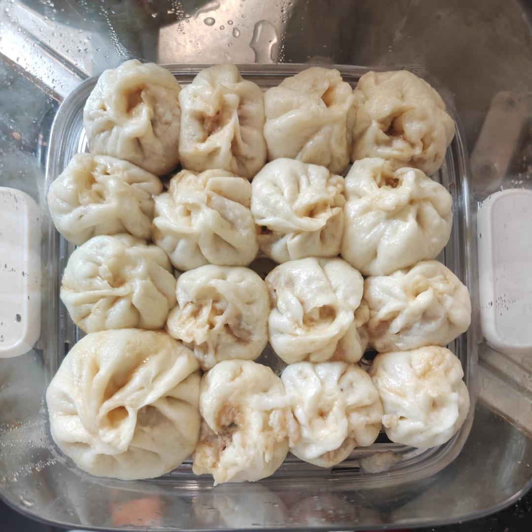 一口一个的鲜肉小包子