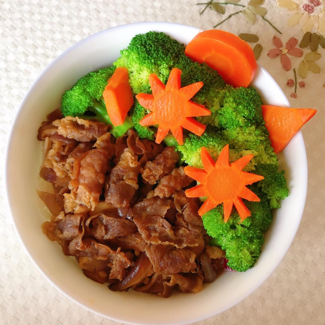 秒杀吉野家的牛肉饭
