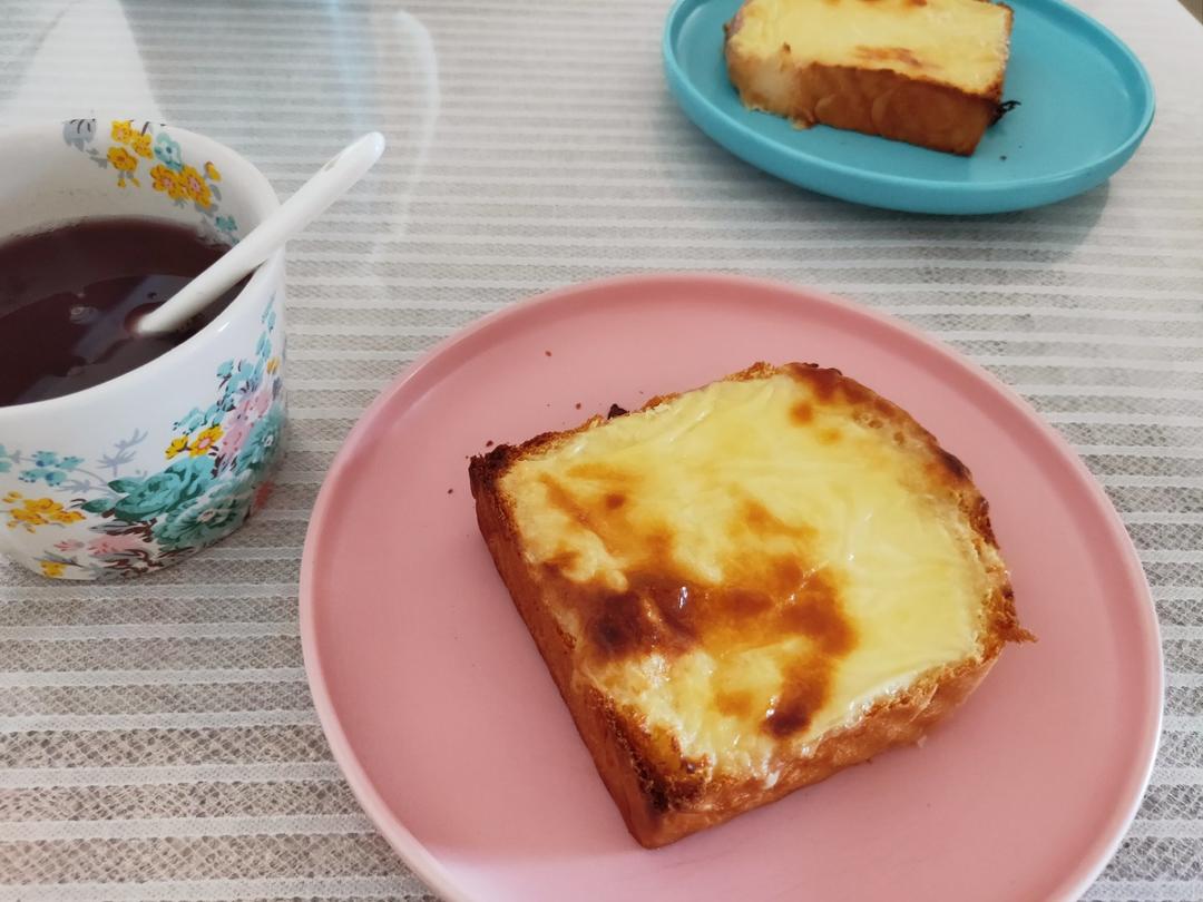零失败快手岩烧乳酪(熔岩吐司)十分钟网红早餐，好吃哭