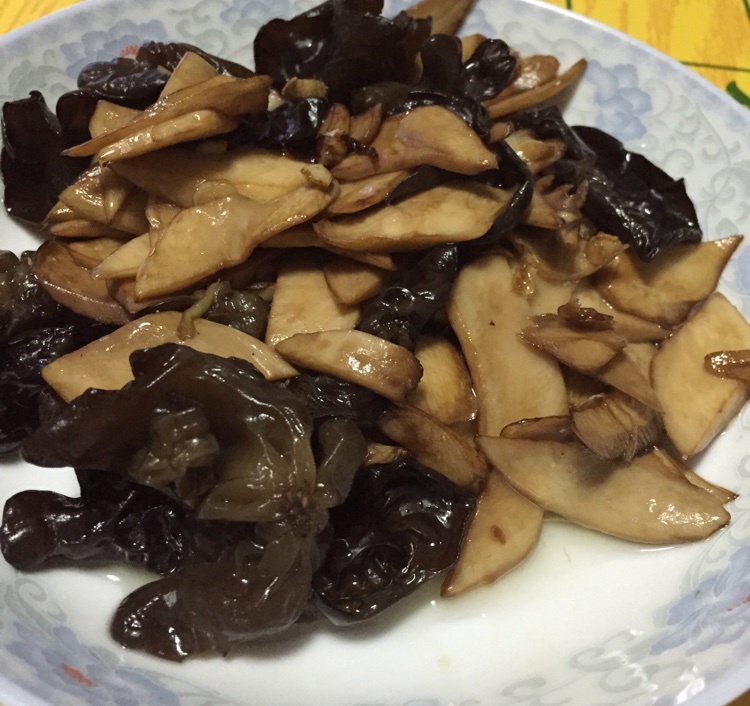 杏鲍菇炒木耳