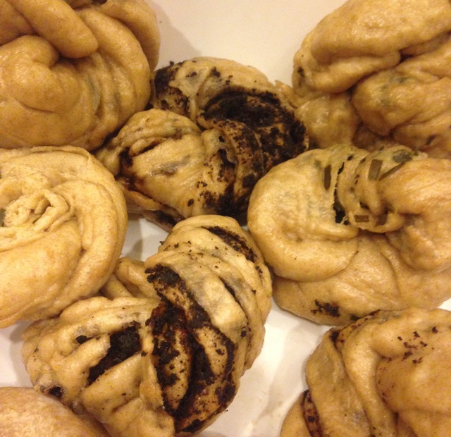 扯个痛快的多层香葱花卷（天然酵母）