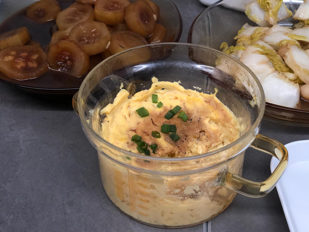 懒人微波炉版 - 一碗鸡蛋羹/蒸蛋！（5分钟内搞定）