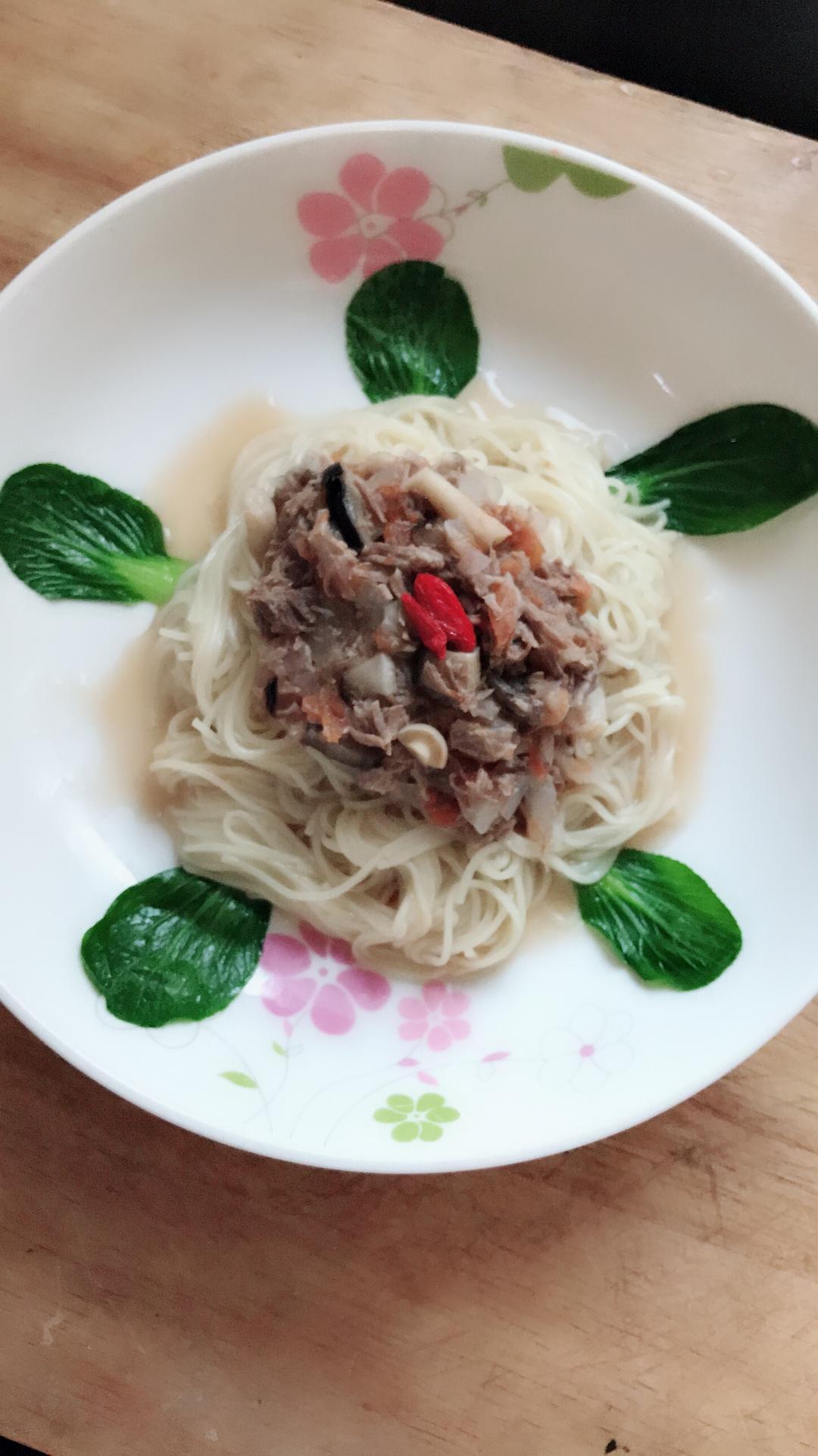 牛肉什锦面