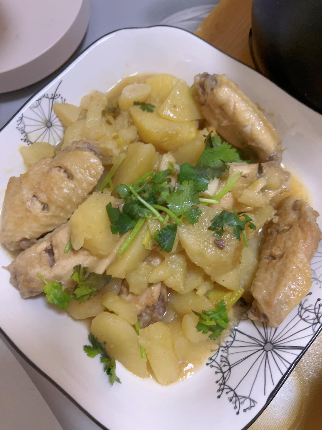土豆炖鸡翅（快手零失败）