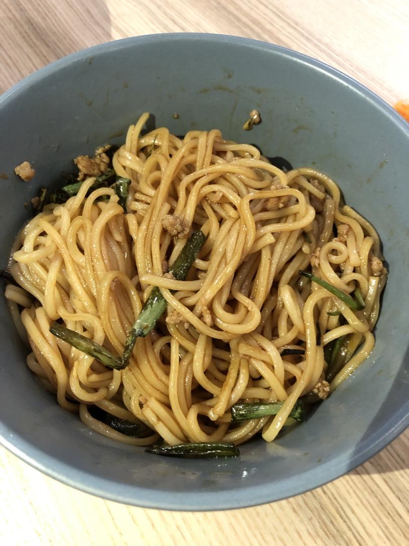 葱油拌面Spring Onion Noodles