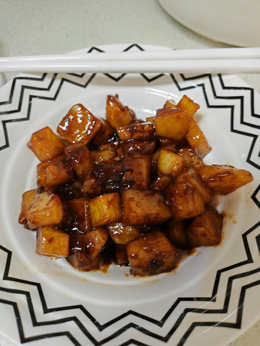 🔥巨下饭，软糯入味！比肉还好吃的红烧土豆