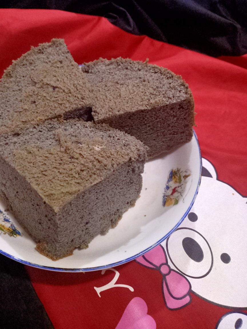 黑芝麻戚风蛋糕