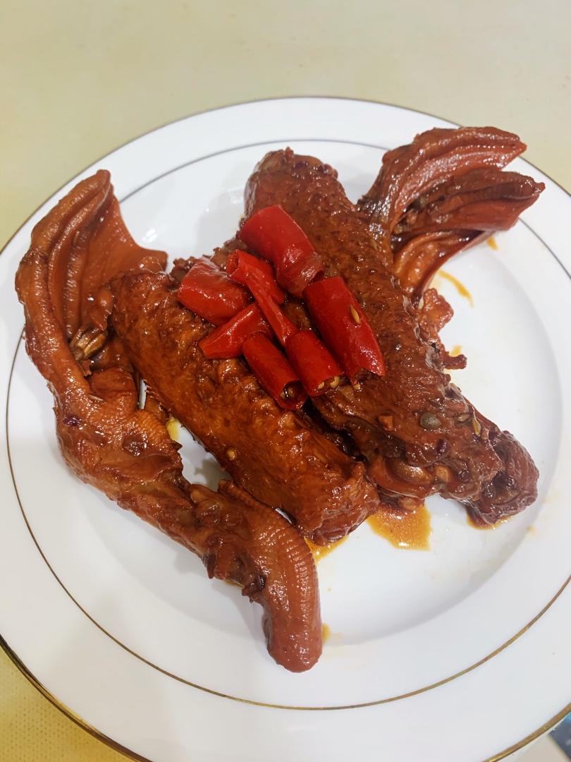 巨好吃成功率高的卤鸡鸭爪爪