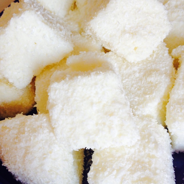 完胜85度C牛奶椰丝小方