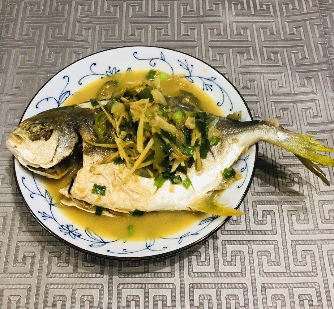 红烧金鲳鱼