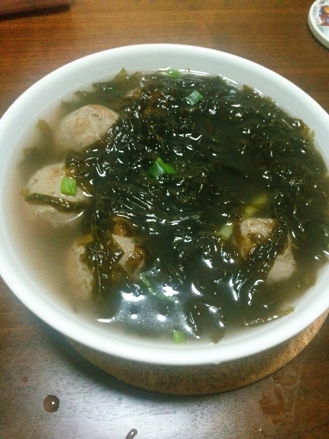 肉丸紫菜蛋花汤