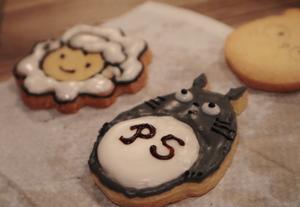 趣味糖霜饼干（龙猫，冷兔，羊羊）的做法 步骤10