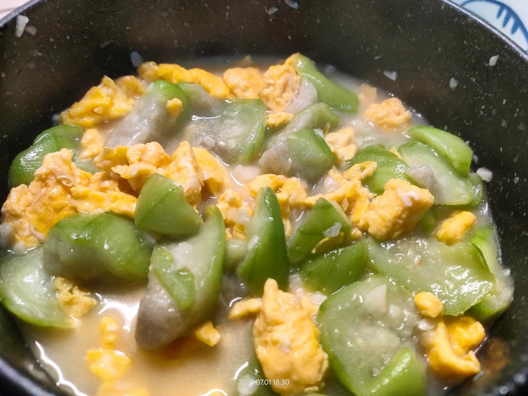 鲜香美味！好吃到舔盘的丝瓜炒鸡蛋
