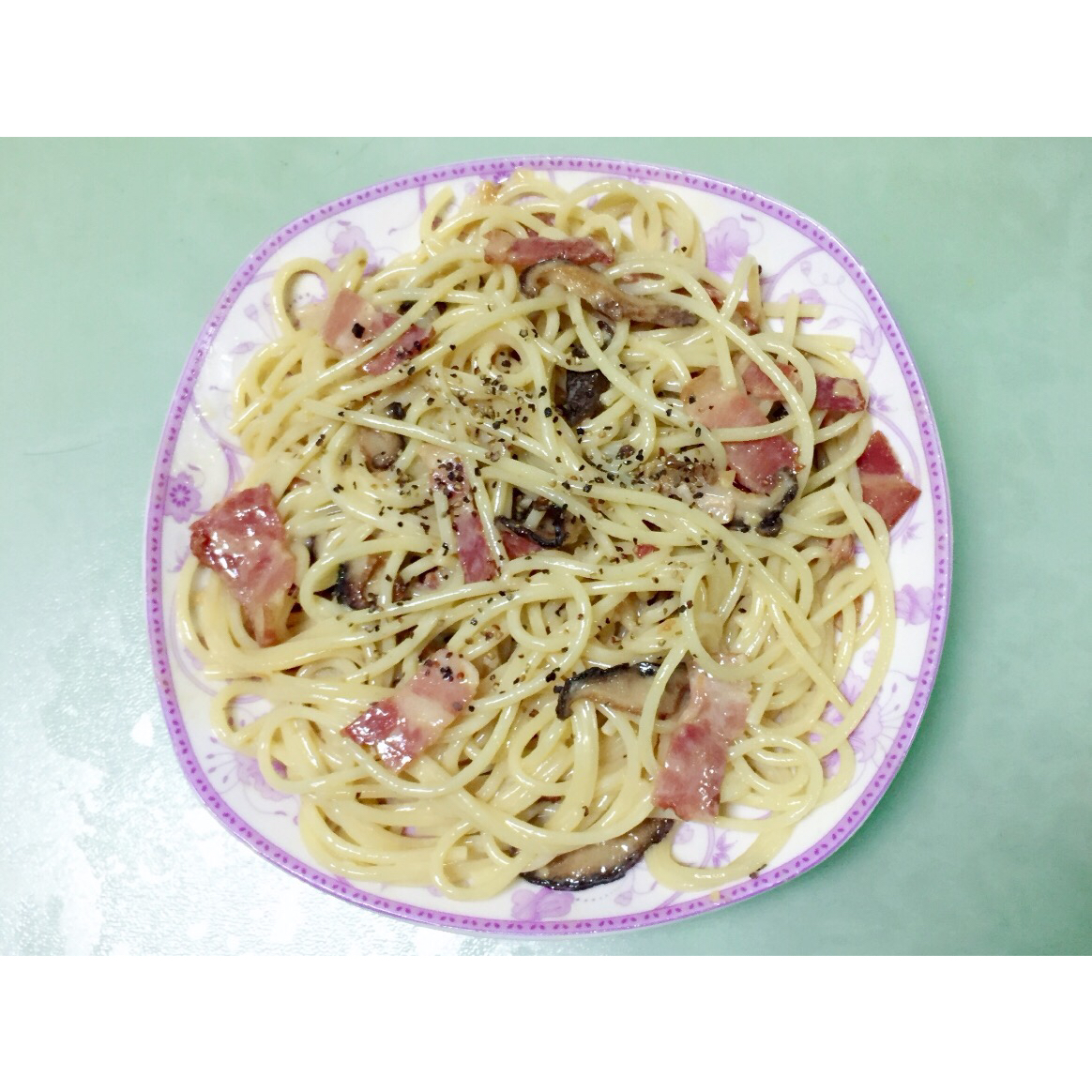 奶油培根意大利面
