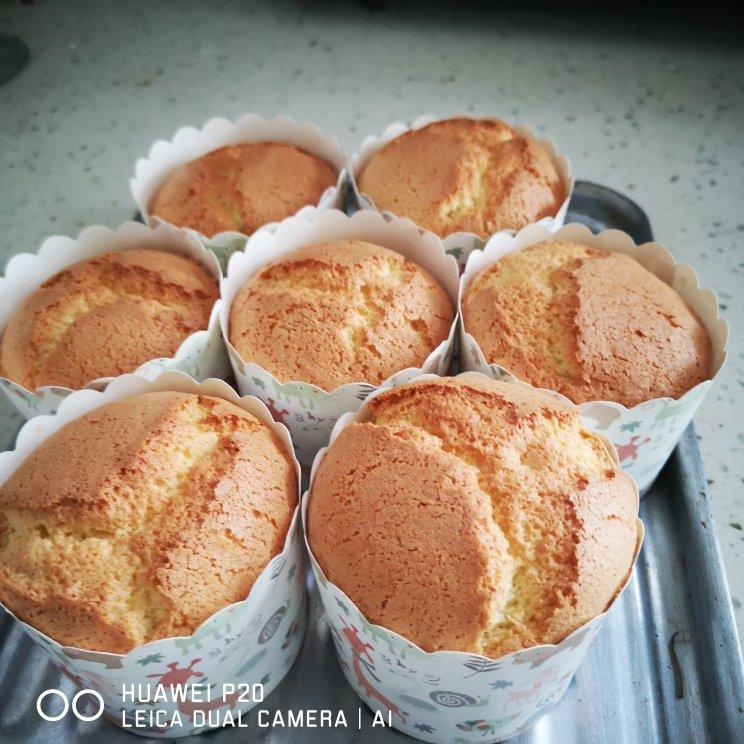 纸杯蛋糕 8寸戚风蛋糕的量