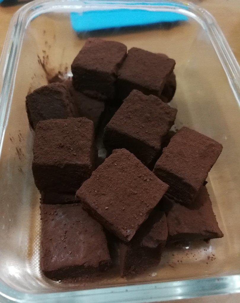 猫猫爱天使做的这个生巧克力的方子,简单简单最简单