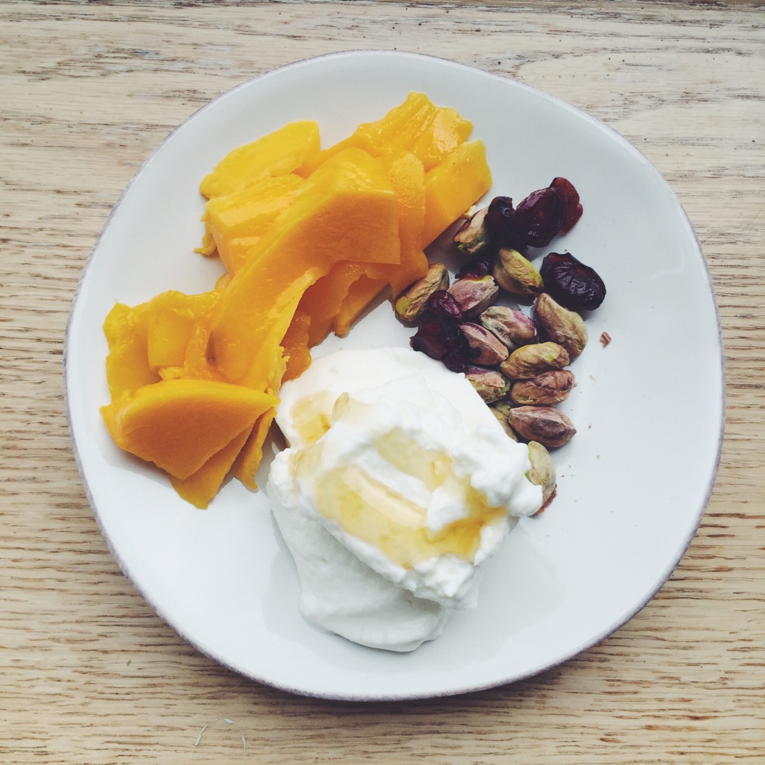 “豪华”酸奶的16款简易topping