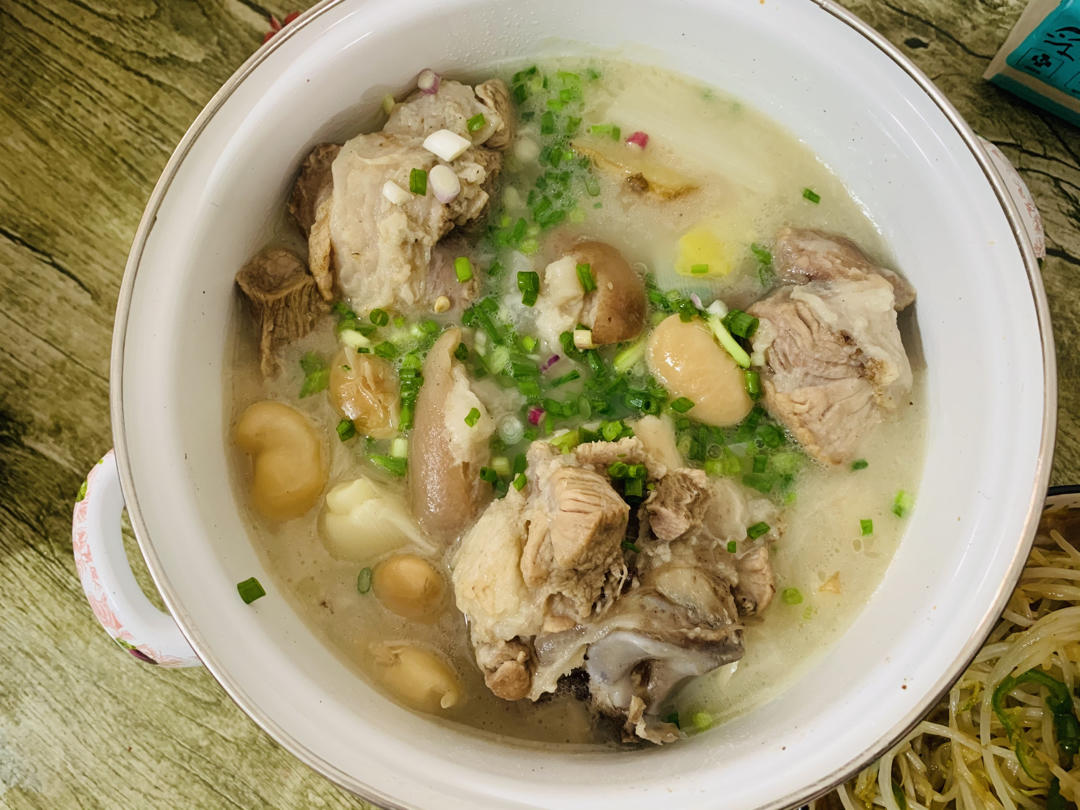 芸豆猪脚汤