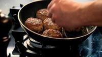 【终极烹饪课程】 烟熏猪肉块配烧烤酱的做法 步骤16