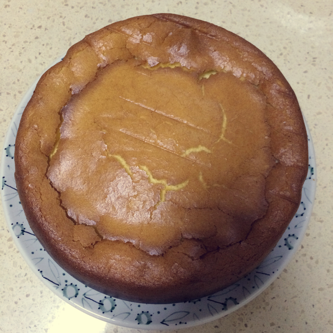 烤箱做蛋糕（戚风蛋糕的做法）
