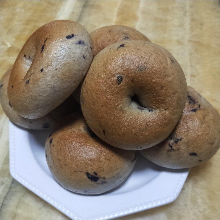 全麦蓝莓贝果