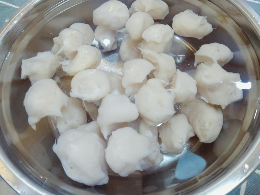滑溜溜鱼丸的做法