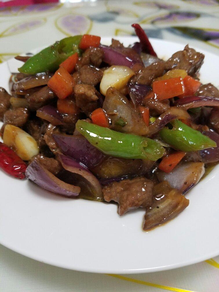 黑椒配牛肉这么好吃，当然是天生一对！——黑椒牛肉粒