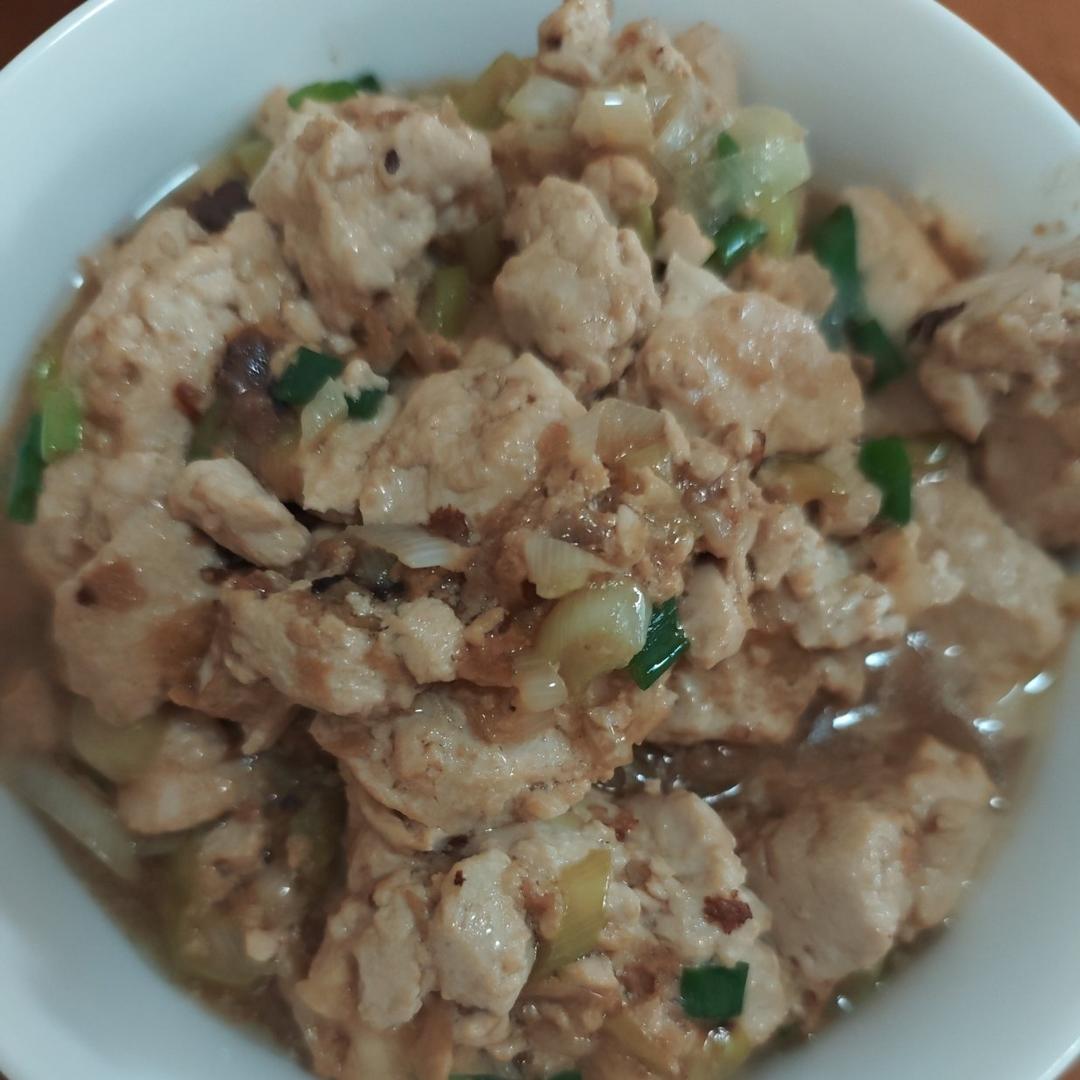 做法简单用料少，超级下饭的葱烧豆腐