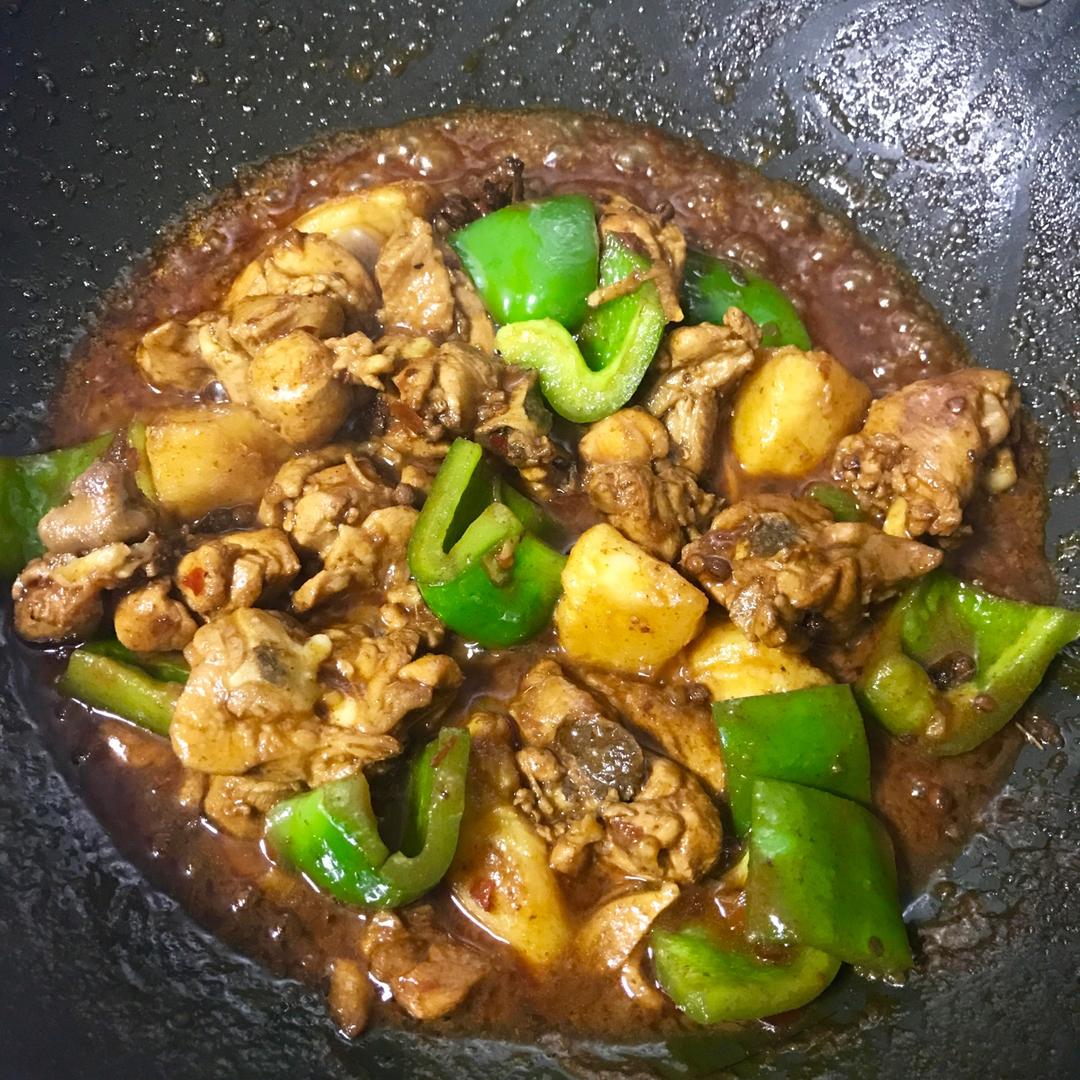 鸡腿红烧土豆（独家做法超简单）