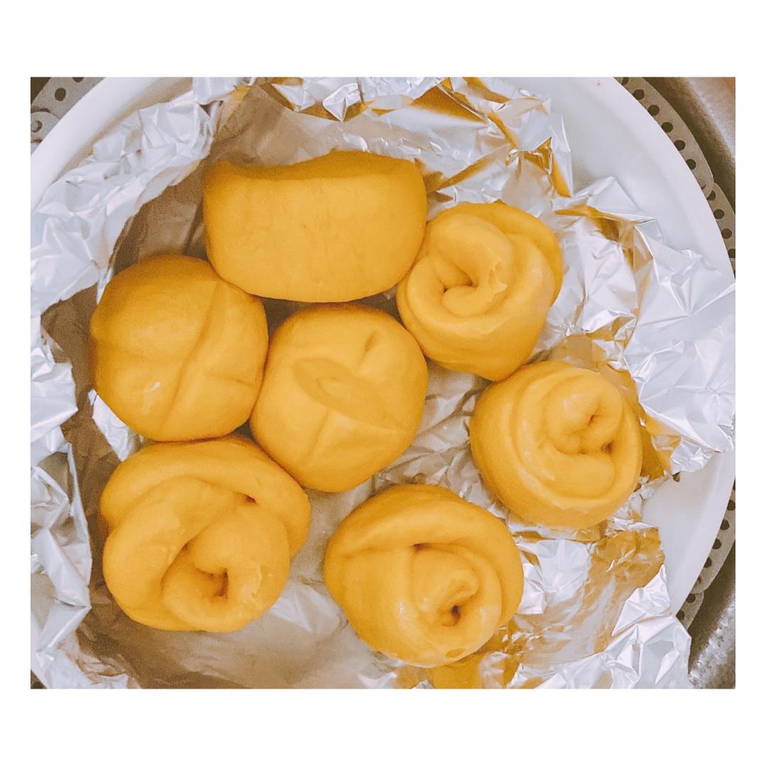 新手也可以--详解如何做出人见人爱、金黄的南瓜馒头