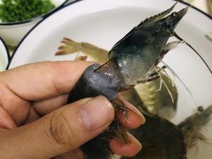 皮蛋鲜虾🦐粥的做法 步骤5