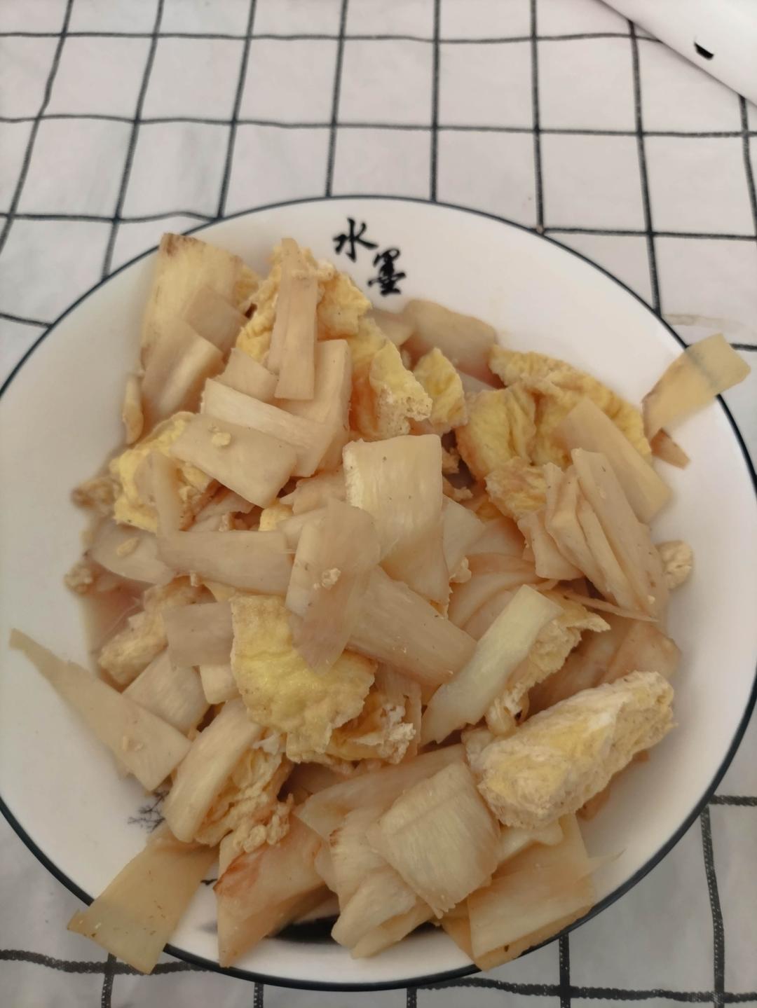 茭白炒鸡蛋