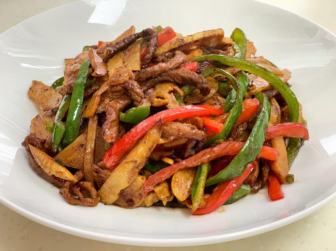 笋干青椒肉丝的做法