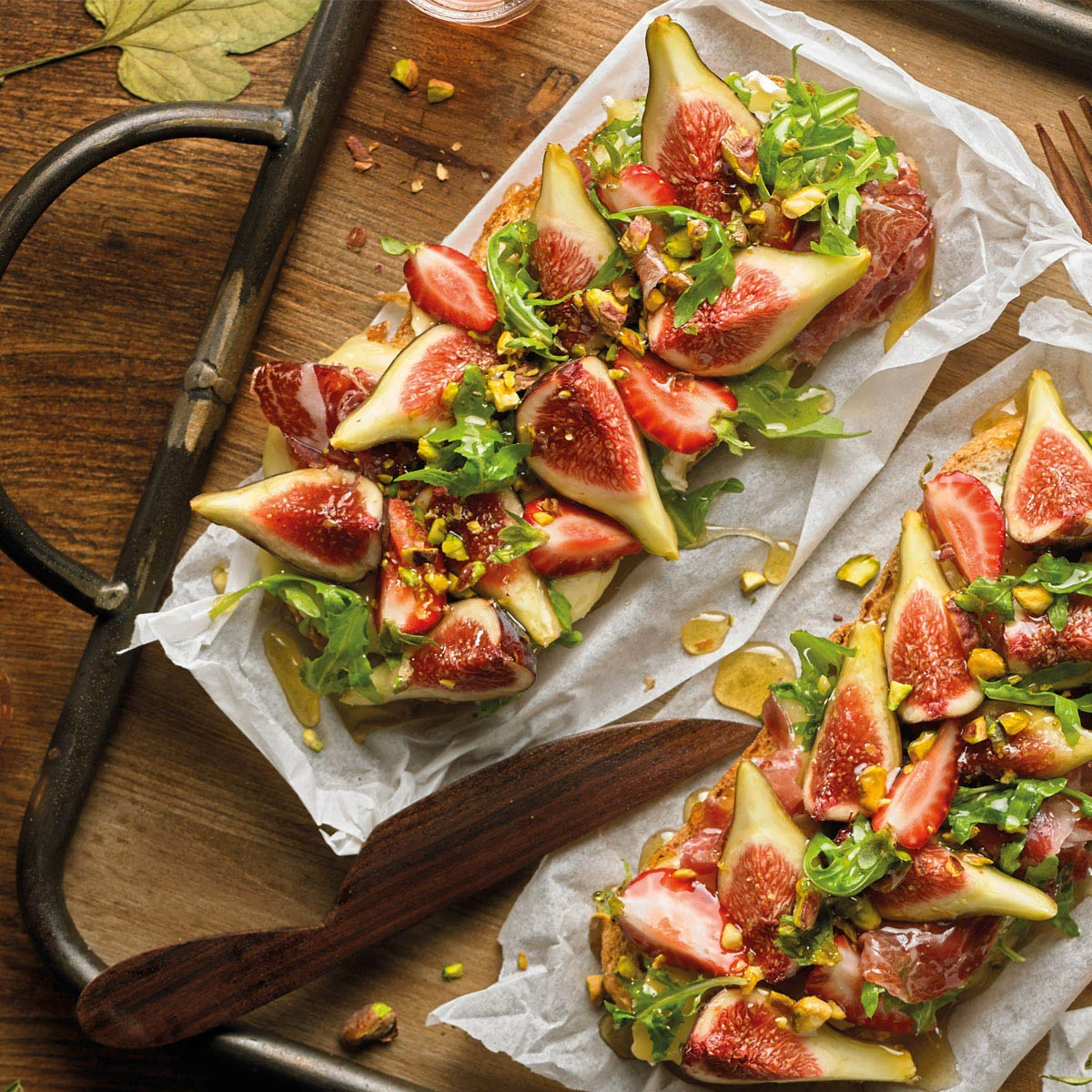 Tostadas con higos y camembert
