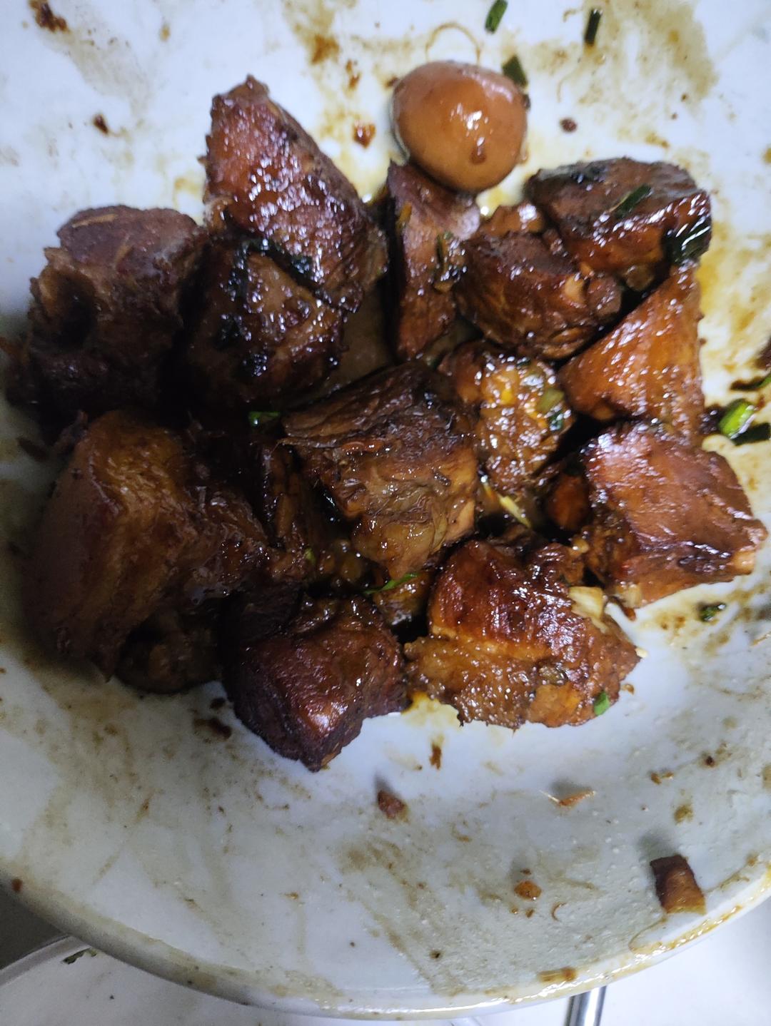 软糯诱人的鸡蛋烧肉（红烧肉烧鸡蛋）