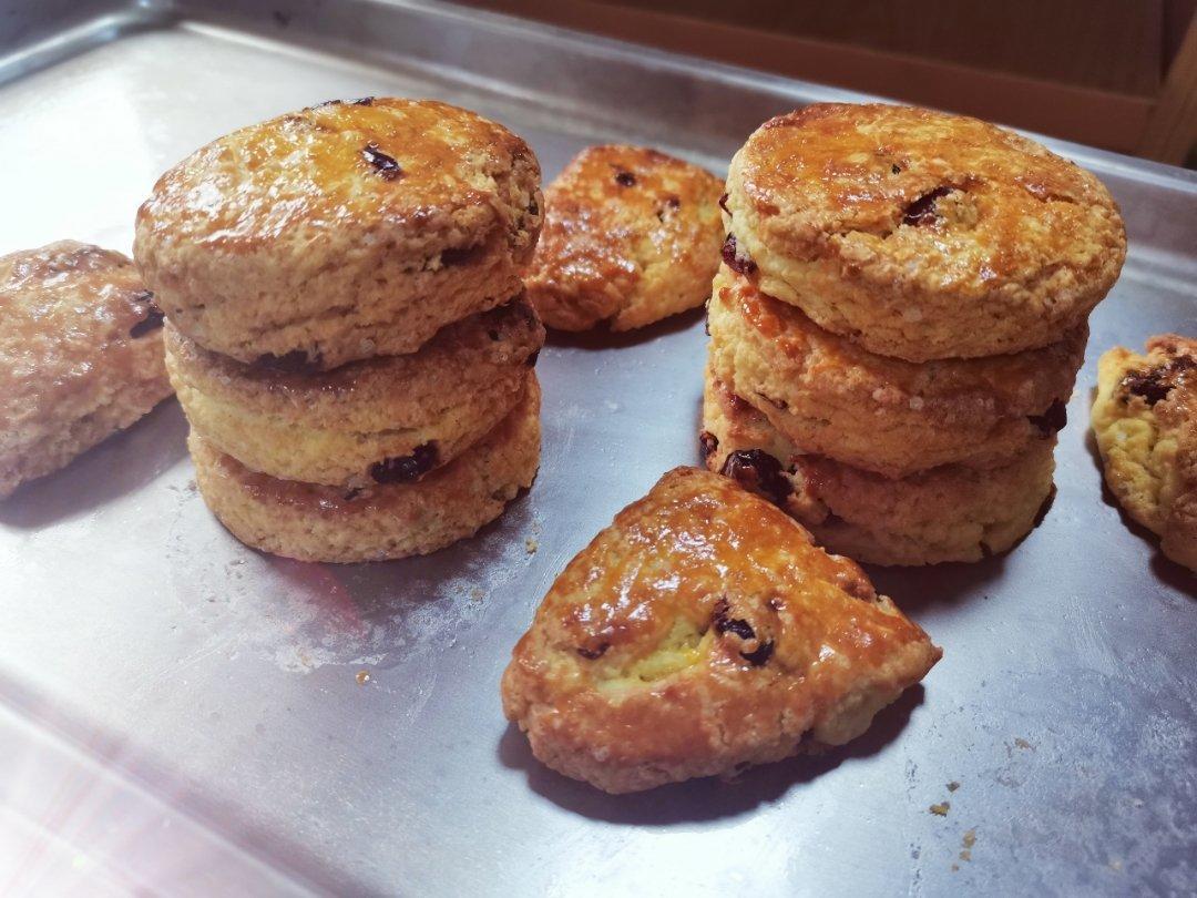 完美裂纹～百分百成功的超好吃奶香司康（禁止搬运）