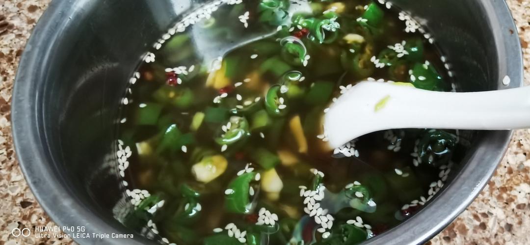 超简单秘制青椒酱