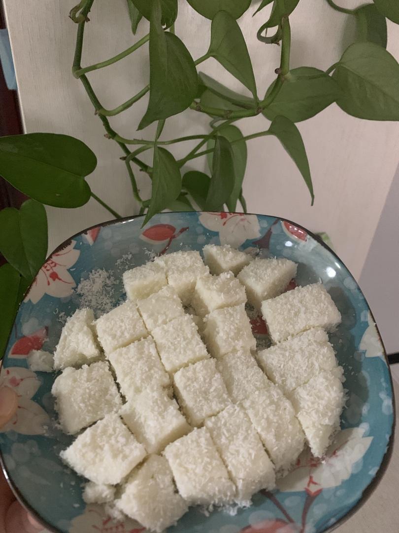 完胜85‘C的牛奶椰蓉小方