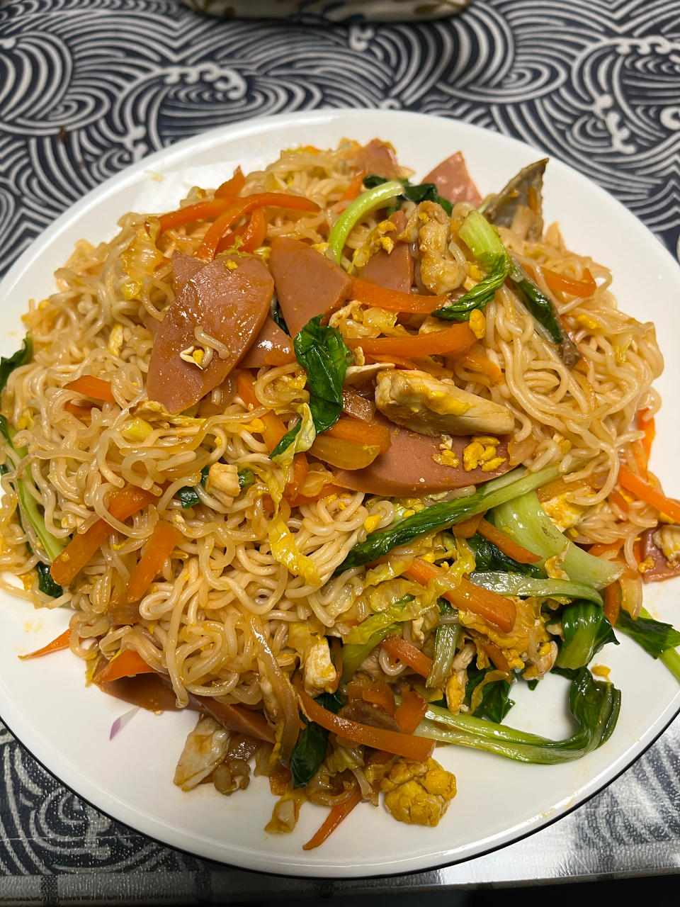 路边摊风味炒方便面