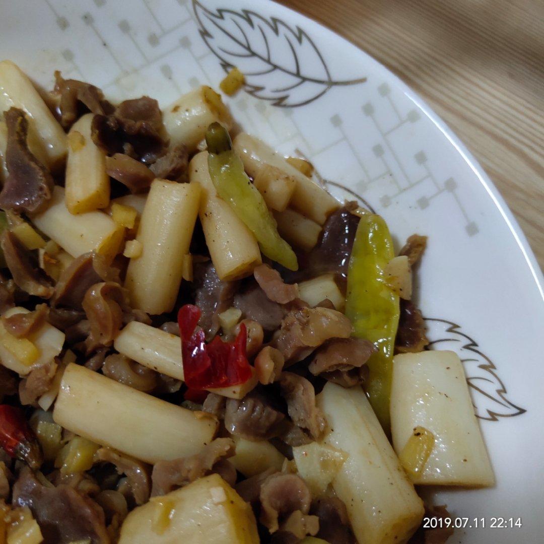 小米椒爆鸡胗