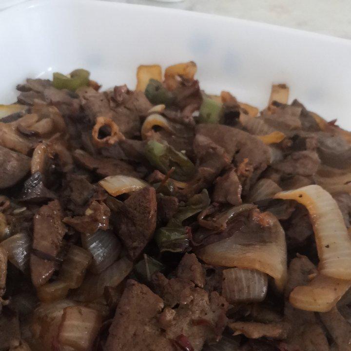 嫩滑不腥的洋葱炒猪肝