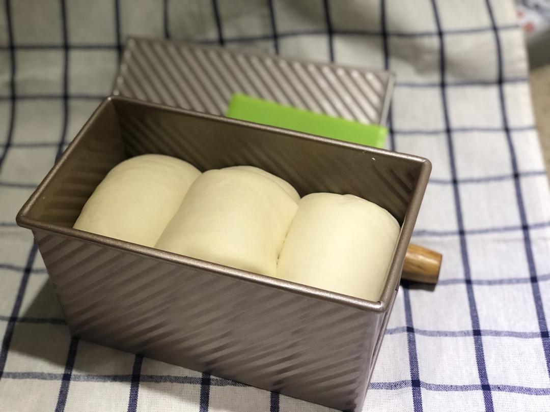 《Tinrry+》软绵绵的白吐司