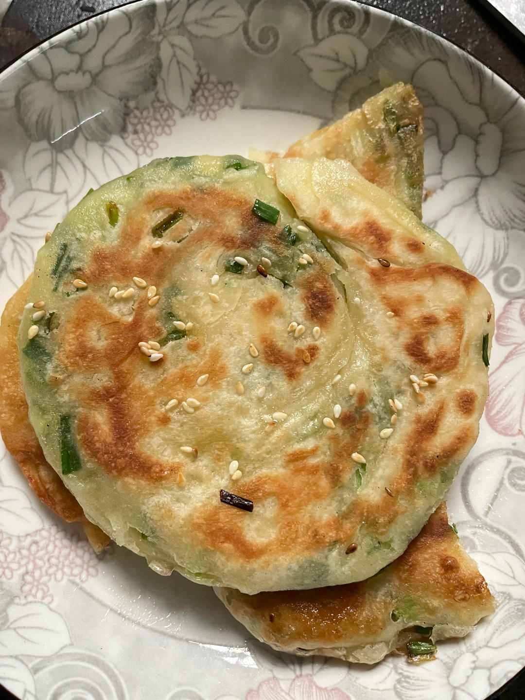 家常葱油饼 柔软多层 凉了也不硬 附细节视频详解