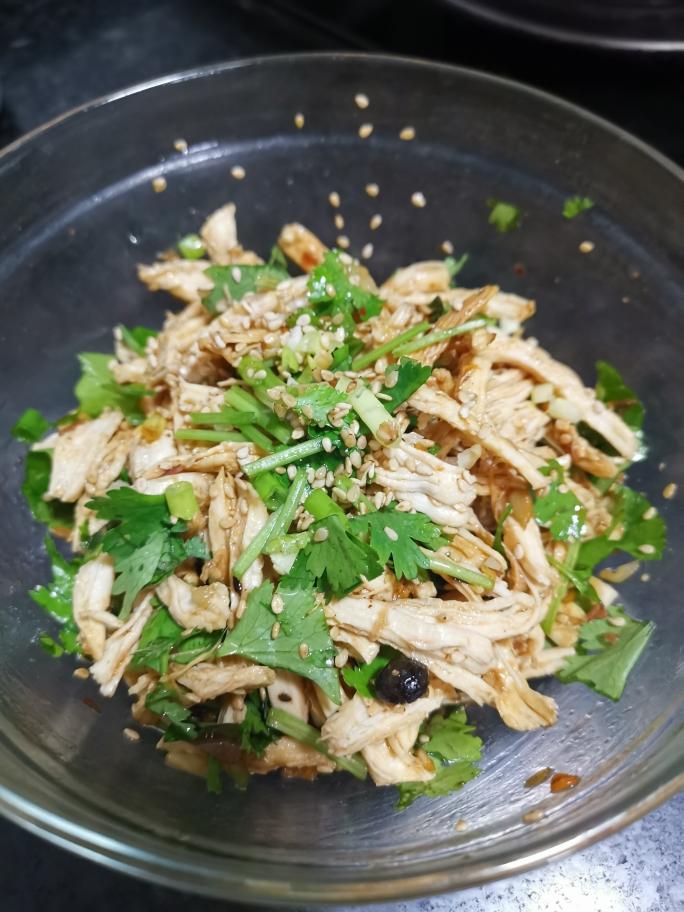 手撕鸡肉🐥的做法