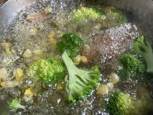 日式海苔鸡肉饭团的做法 步骤7