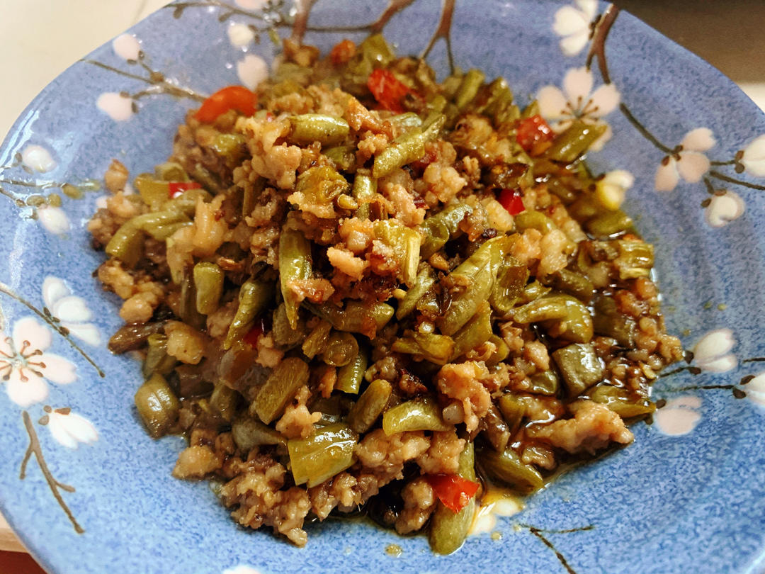 酸豆角炒肉末